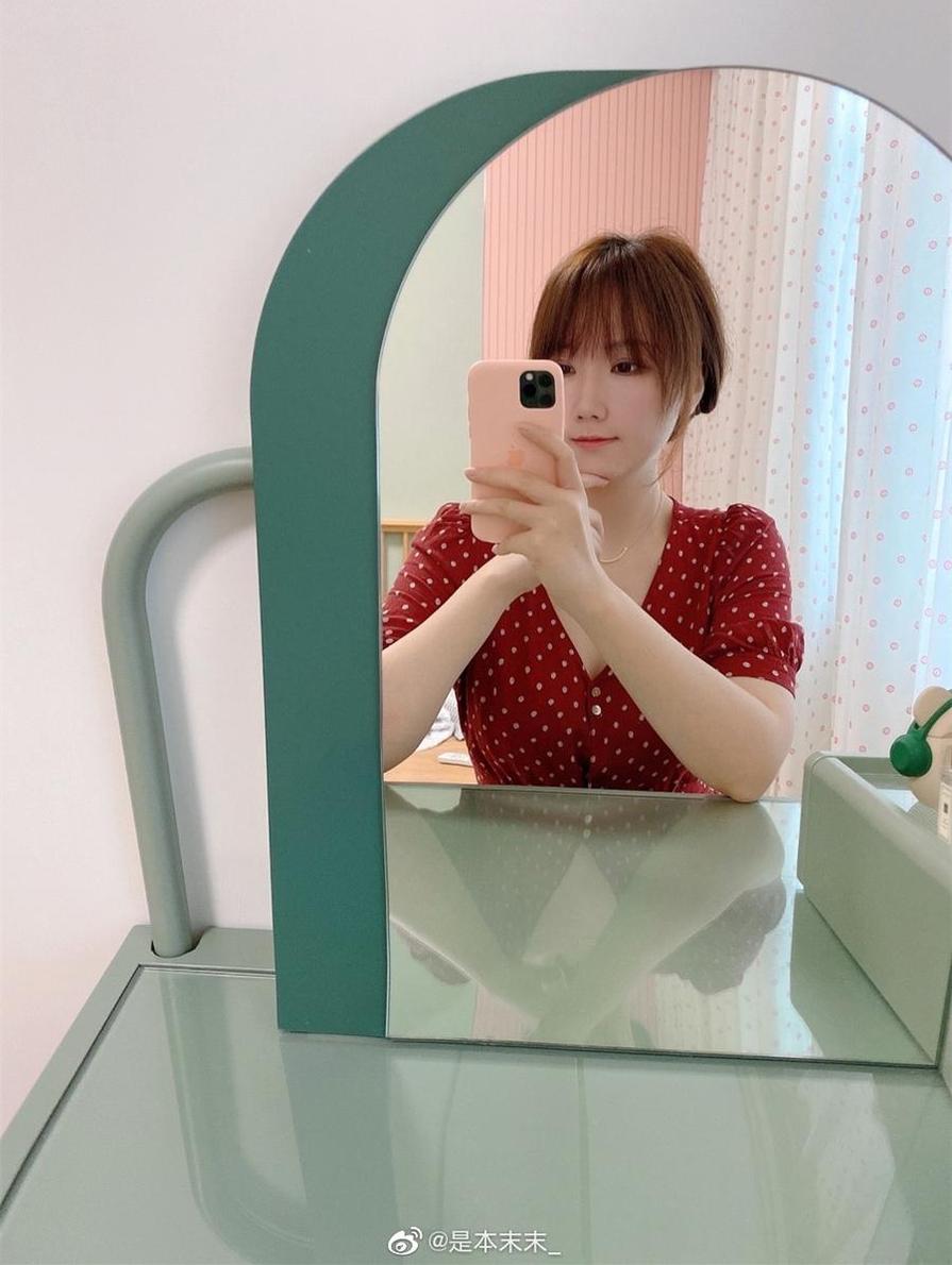 “是本末末coser”的作品,充满着夏日的清新与活力(本末末momo) “是本末末coser”的作品,充满着夏日的清新与活力(本末末momo)