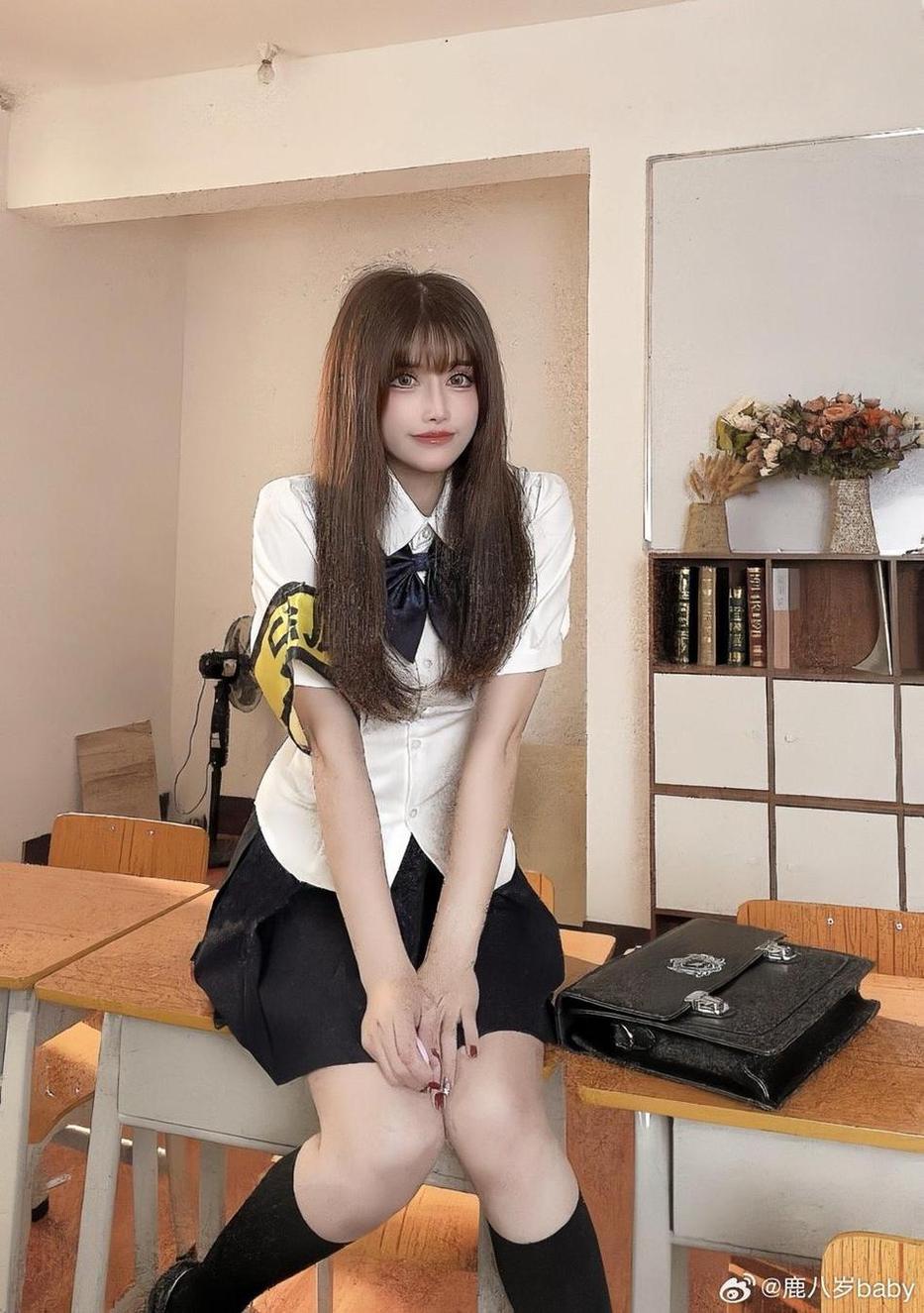 鹿八岁图包大合集:蕴含多套精彩cos作品(鹿八岁神明少女素材下载) 鹿八岁图包大合集:蕴含多套精彩cos作品(鹿八岁神明少女素材下载)