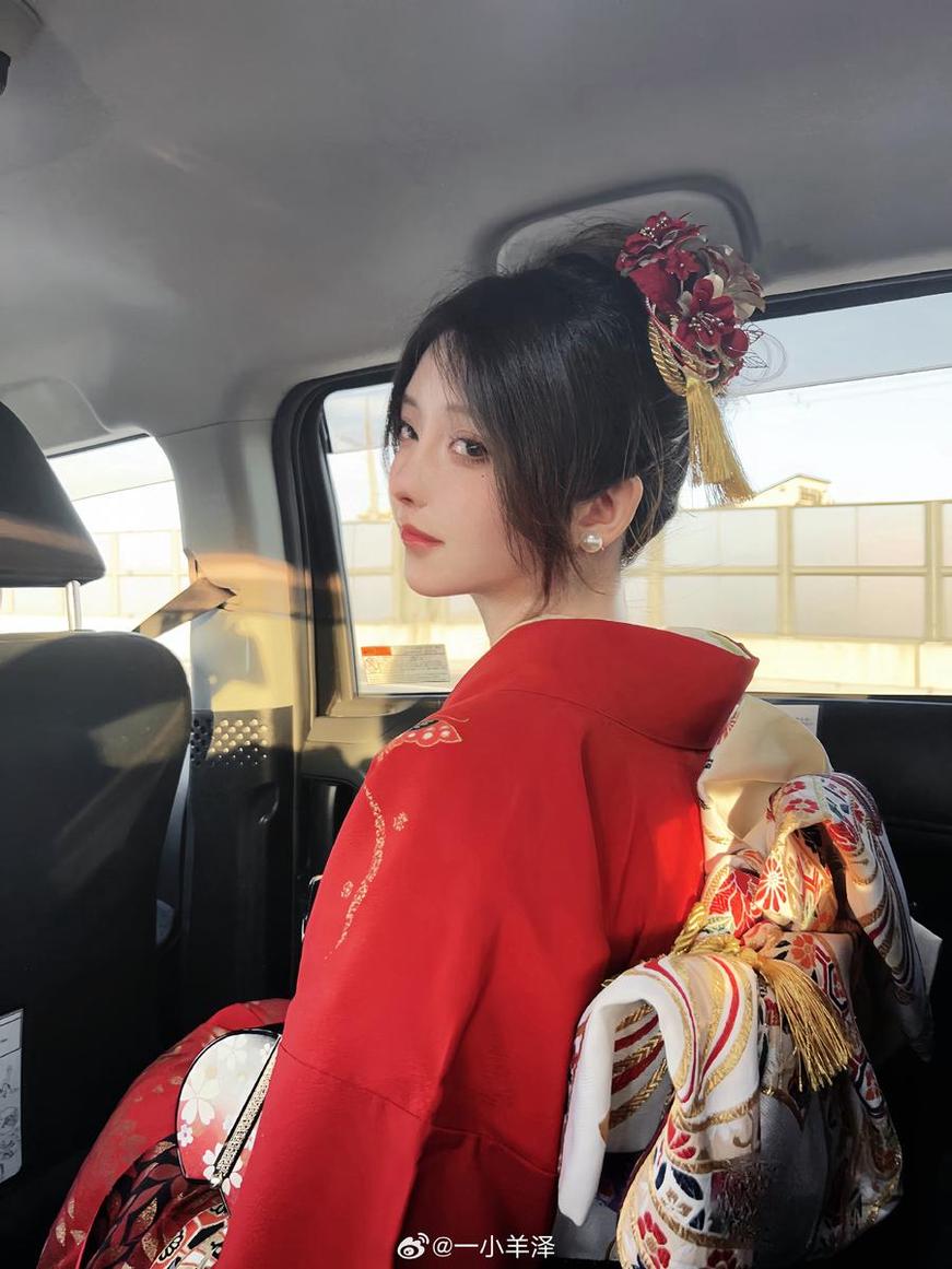 美图合集丨一小央泽黑猫巧克力诠释了众多角色,让你一次看个够。(20201美图) 美图合集丨一小央泽黑猫巧克力诠释了众多角色,让你一次看个够。(20201美图)