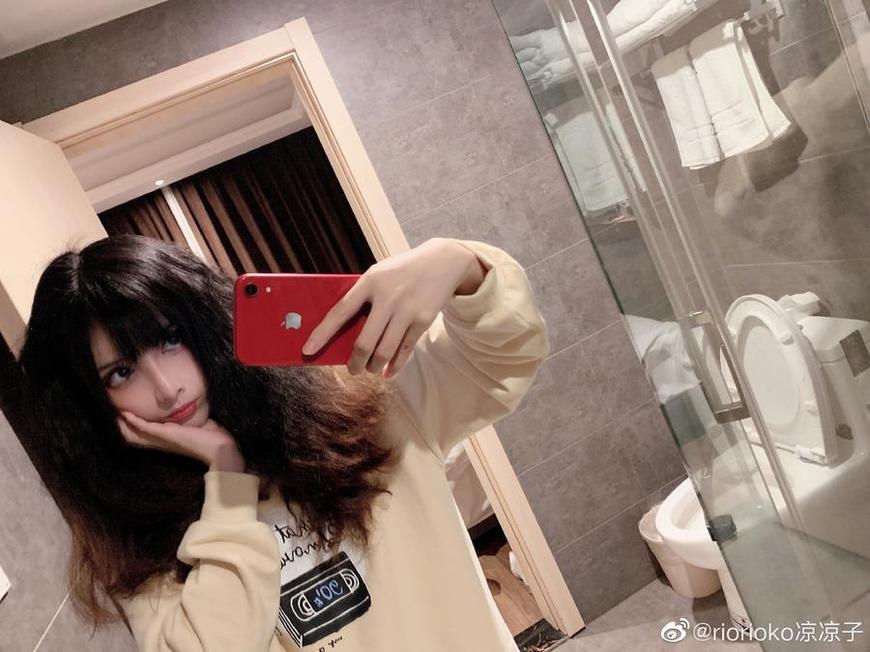 凉凉子牛头人第三期·经典回归,摄影师用照片记录美好(rioko凉凉子牛头人の奇妙冒险124p12v) 凉凉子牛头人第三期·经典回归,摄影师用照片记录美好(rioko凉凉子牛头人の奇妙冒险124p12v)