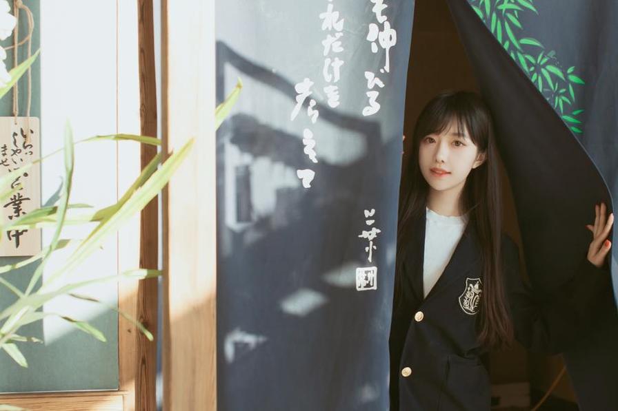 小鹿鹿shika吉他的cos作品合集:用音乐演绎动漫世界。(小鹿吉他调音器老版) 小鹿鹿shika吉他的cos作品合集:用音乐演绎动漫世界。(小鹿吉他调音器老版)