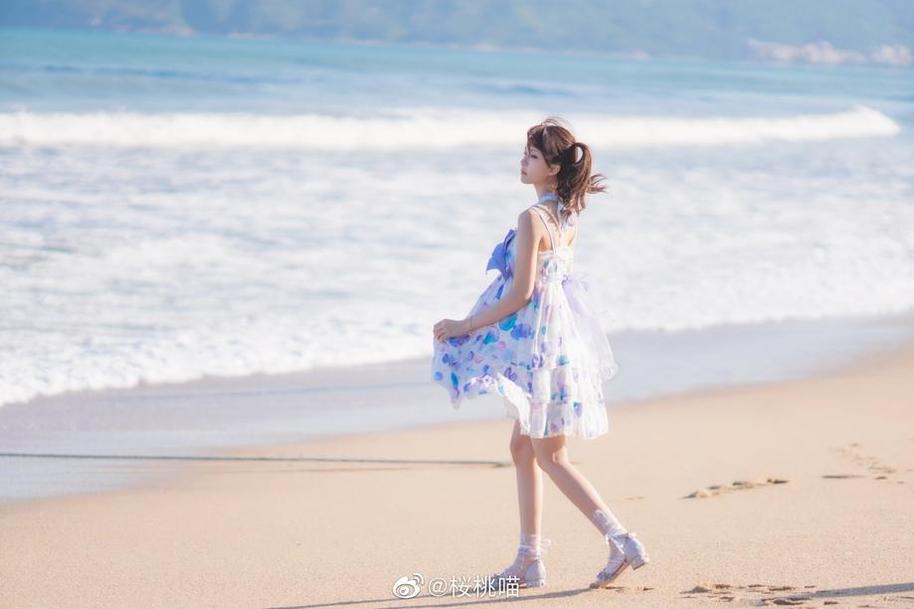 樱桃喵微博超话的cosplay作品集,每一个角色都活灵活现。(樱桃新浪微博) 樱桃喵微博超话的cosplay作品集,每一个角色都活灵活现。(樱桃新浪微博)