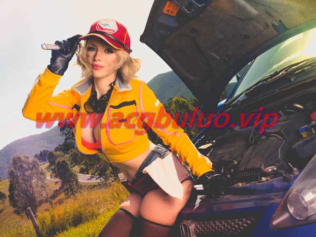 澳洲女 coser 变身《最终幻想 XV》中的性感机械师Cindy(澳洲女娃) 澳洲女 coser 变身《最终幻想 XV》中的性感机械师Cindy(澳洲女娃)
