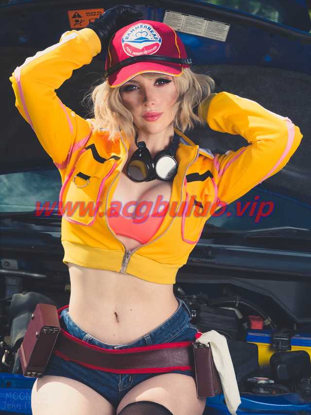 澳洲女 coser 变身《最终幻想 XV》中的性感机械师Cindy(澳洲女娃) 澳洲女 coser 变身《最终幻想 XV》中的性感机械师Cindy(澳洲女娃)