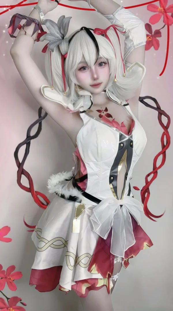 鸣潮·椿COS:Noey_Pejrapon演绎黑海岸执花的性感与优雅(鸣潮椿专属歌曲) 鸣潮·椿COS:Noey_Pejrapon演绎黑海岸执花的性感与优雅(鸣潮椿专属歌曲)