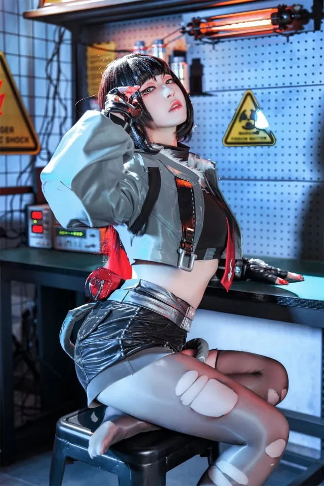 半半子简·杜COS:带你领绝区零鼠姐姐的智慧与性感魅力(半半子图包合集) 半半子简·杜COS:带你领绝区零鼠姐姐的智慧与性感魅力(半半子图包合集)
