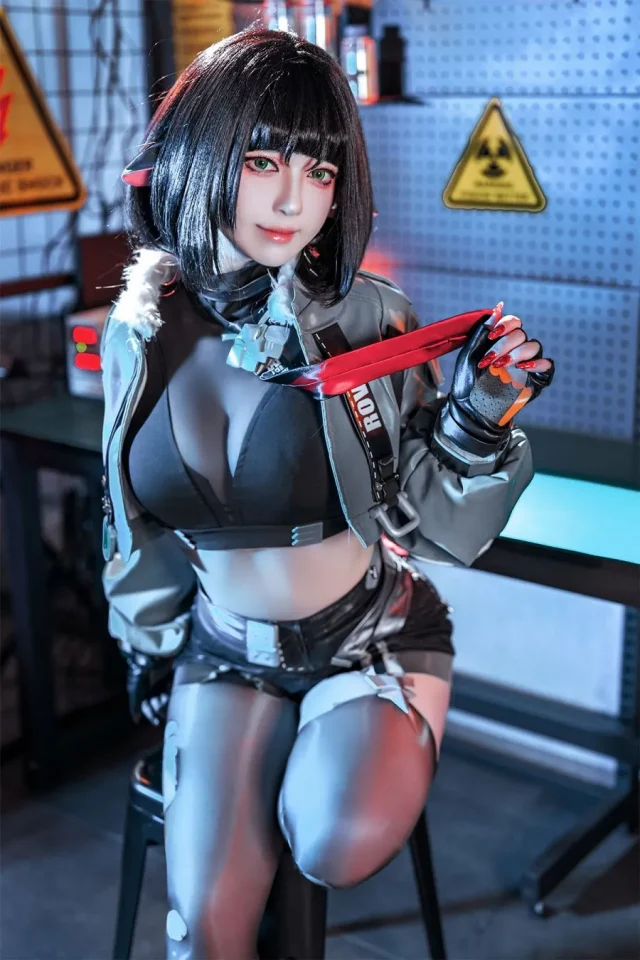 半半子简·杜COS:带你领绝区零鼠姐姐的智慧与性感魅力(半半子图包合集) 半半子简·杜COS:带你领绝区零鼠姐姐的智慧与性感魅力(半半子图包合集)