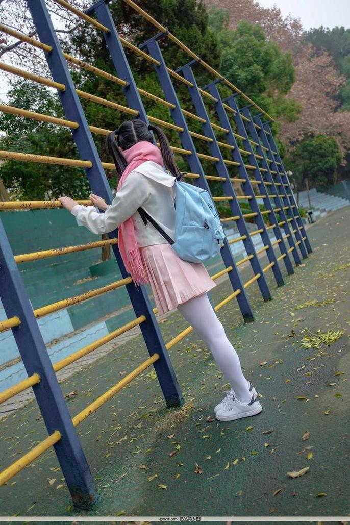 你想看阿诺不是施瓦辛戈灰色的cos作品吗？这个视频为你精选。(我要看阿诺)