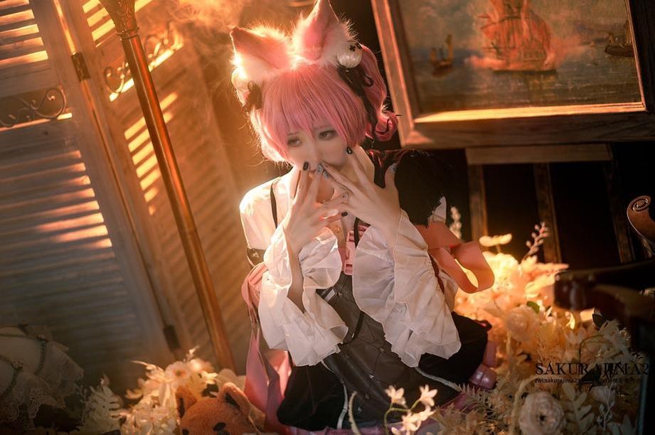 真人cos欣赏！樱岛嗷一明日方舟 现场照片曝光(seraphine真人cosplay)