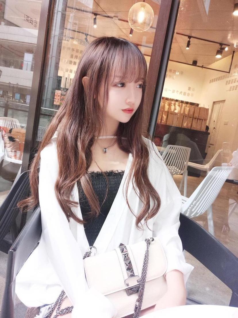 《过期米线在线观看》：霓虹闪耀，美不胜收的照片(过期米线线在线直播)