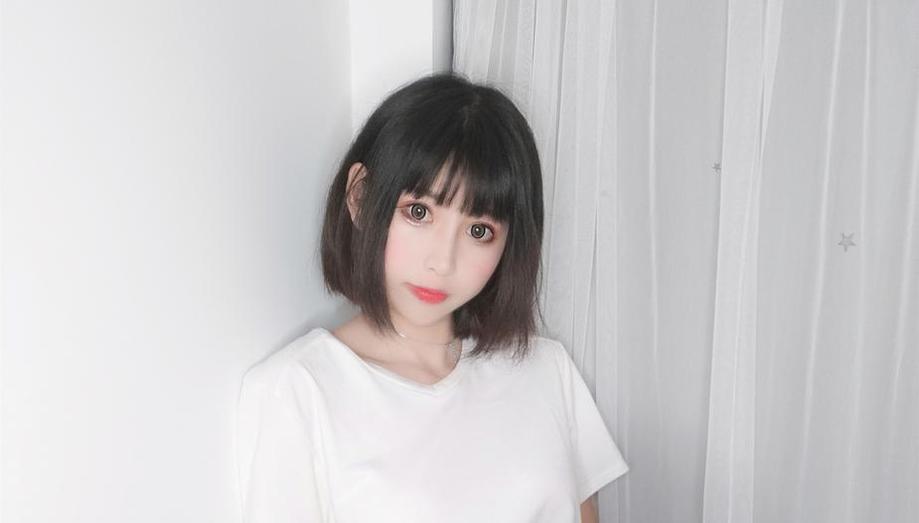 大胆的小酥酱28套摄影作品，能给你不一样的感受