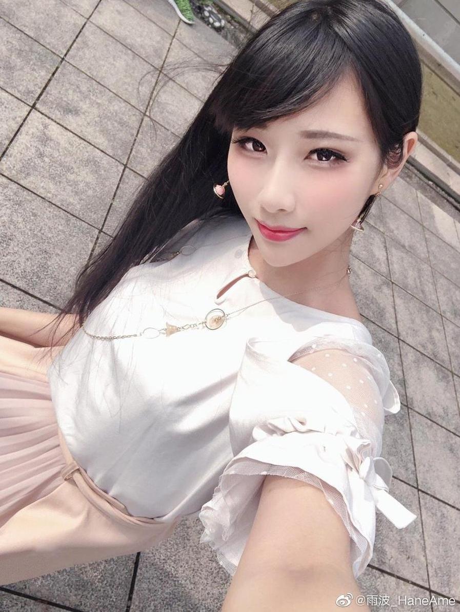 天生妆容精致，哪像coser？Haneame雨波埃及猫cos图集让你咋舌(妆容精致的女人 性格)
