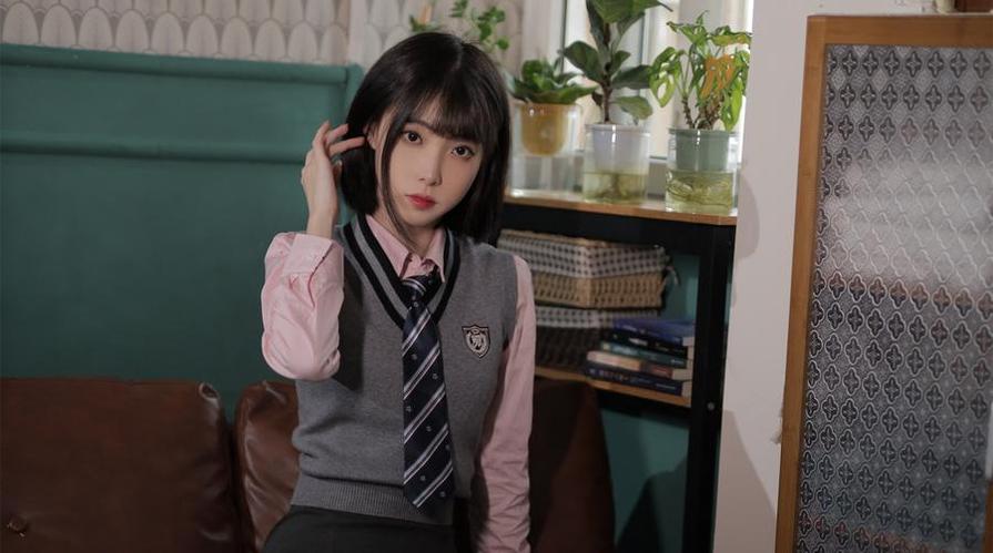 许岚lan下载原图图包上线，多张超美图片等你来下载哦(许岚岚简历)