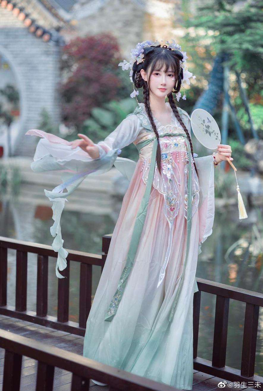 羽生三未是男是女，唯美摄影赏析(羽生三未尼禄)