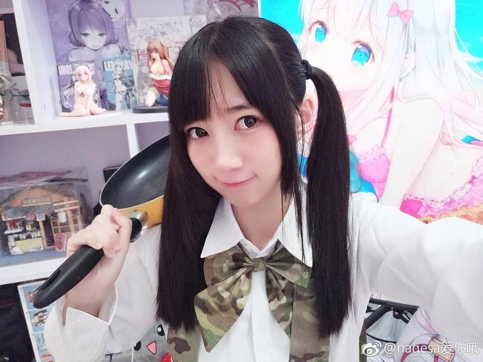 独乐乐不如众乐乐，分享nagisa魔物喵cos粉色衣服作品的快乐(独乐乐不如众乐乐完整版)