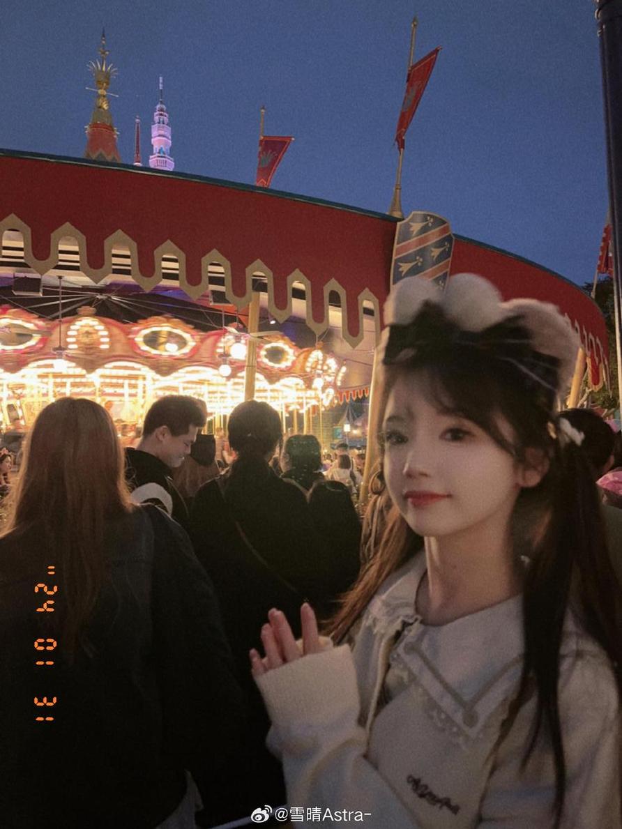 雪晴astra乳猪最新更新，带你走进不一样的cos世界(雪晴astra渐变)