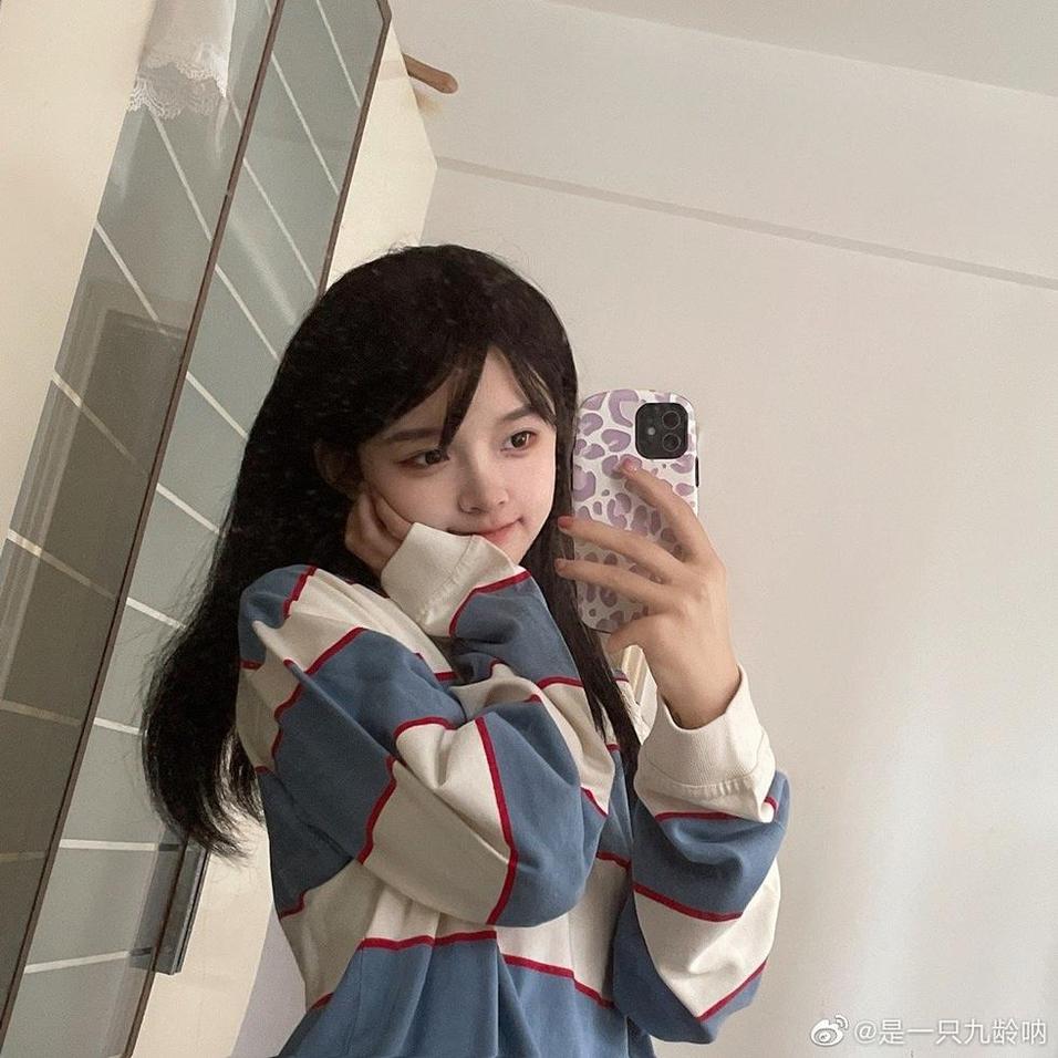 把壁纸换成艺术作品！看“是一只九龄壁纸”分享的美图配色技巧(把壁纸换成原来的样子)