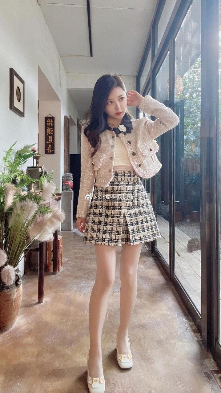 女神露娜cos轮番上阵，小巫女露娜付费图片原图直送你(露娜cos跳舞)