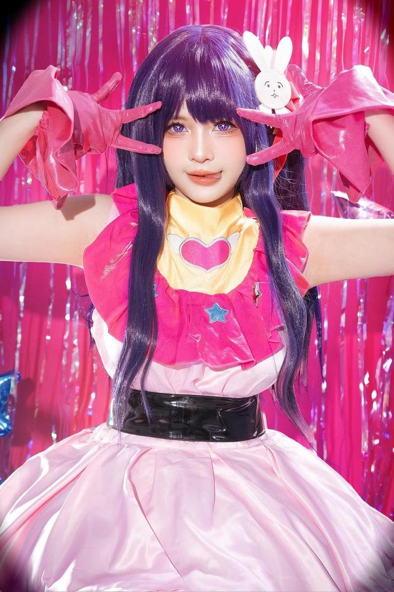 azami微博：cos作品惊艳，纵横御剑如飞(-aizome-微博)