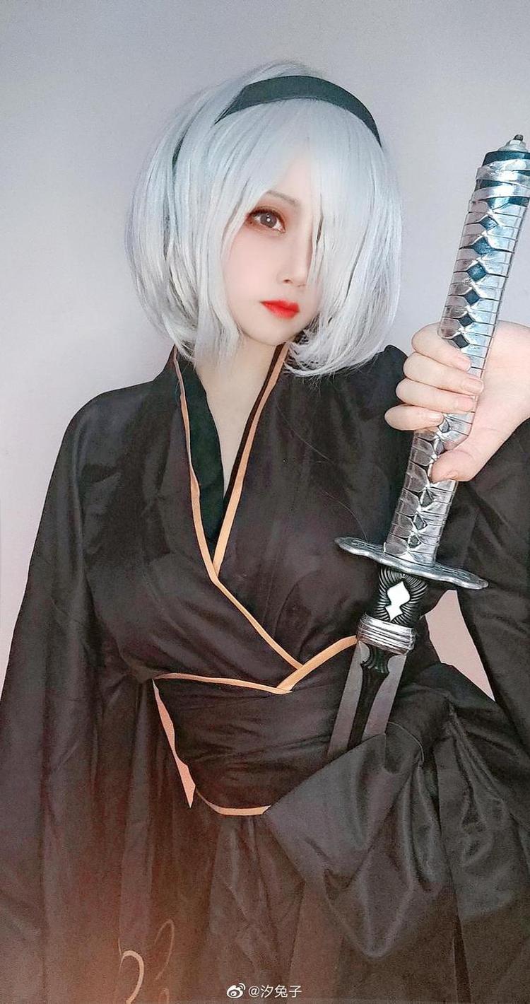 汐兔子丽塔美图：甜蜜的微笑，温暖你的心灵。(汐兔子cos洛天依)