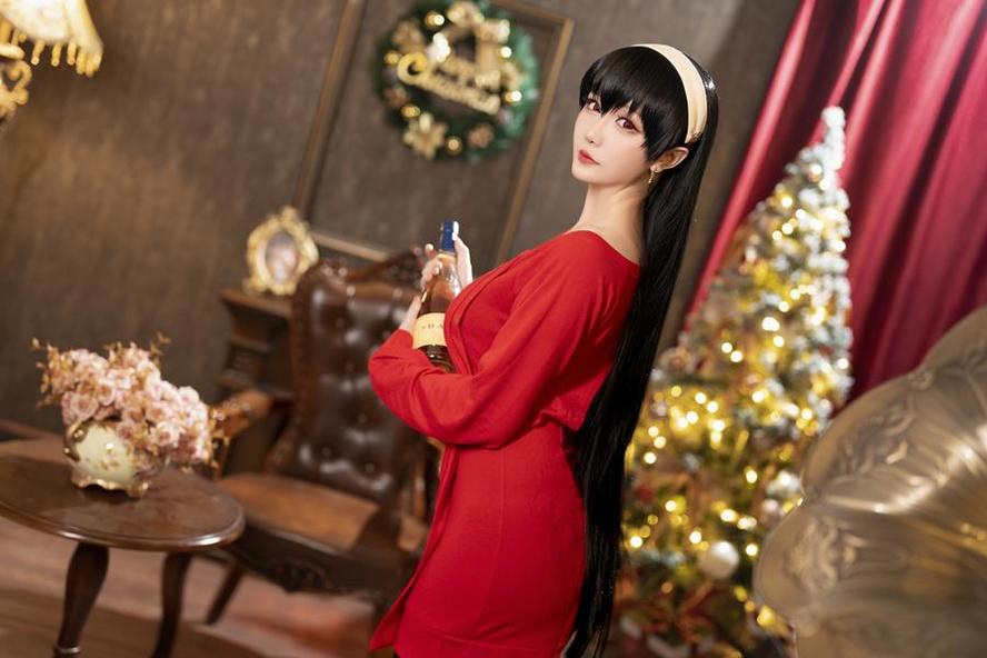 艳光四溢美艳天使的精美cos作品：星之迟迟资源免费下载(艳光的意思)