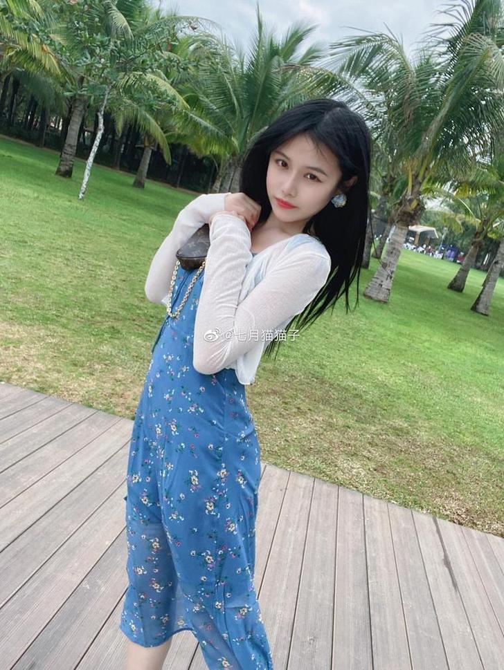 独特气质，不容错过——七月喵子小恶魔的独家美图(特有气质)