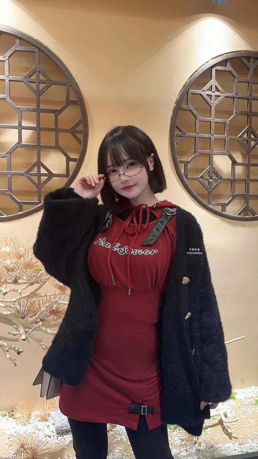 资深摄影爱好者力荐，千夜未来cos壁纸高清大片揭秘(专业摄影爱好者)