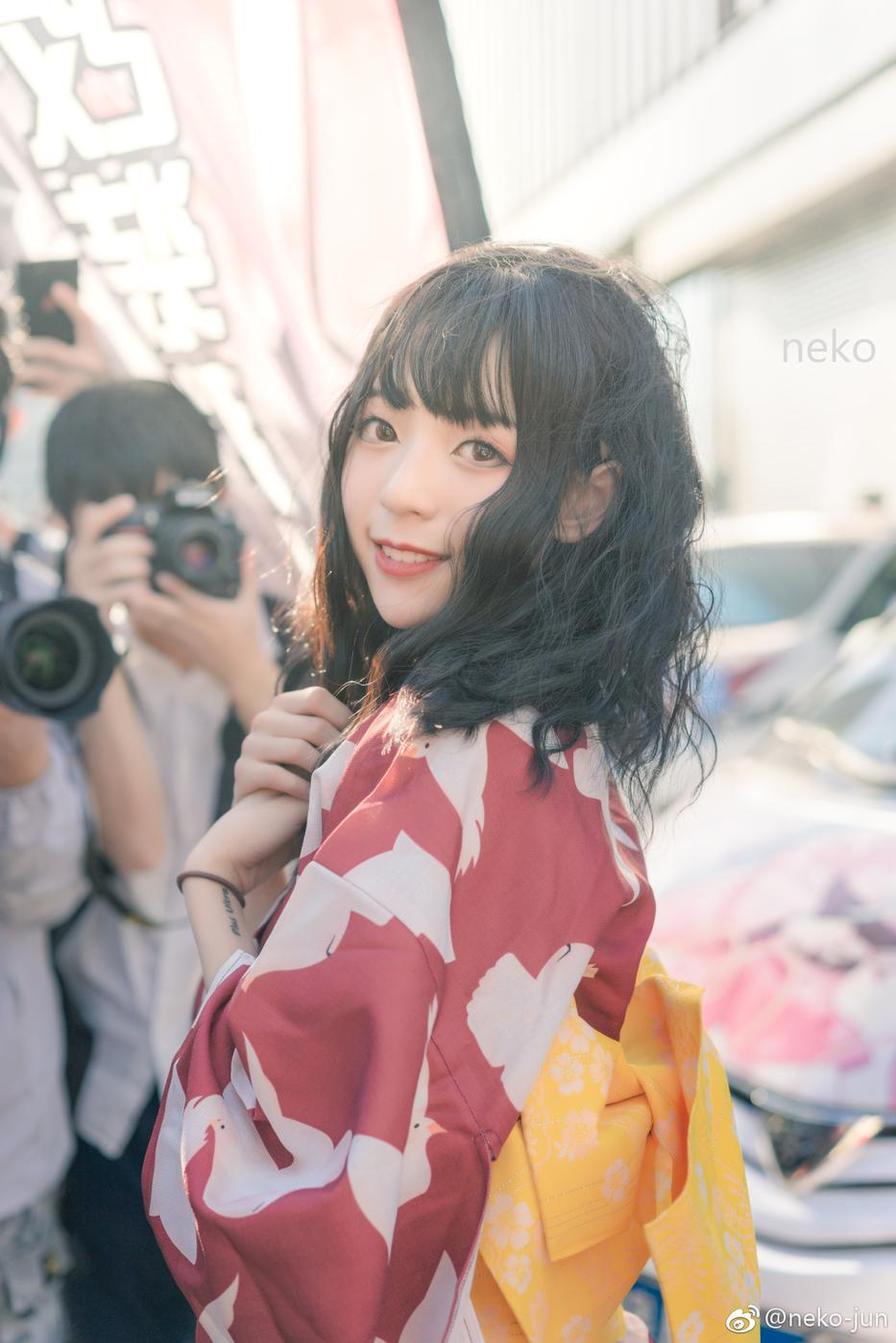 舞小喵图书馆图片新作品，带你进入奇幻世界(舞小喵图集下载)