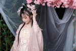 喵小吉cosplay胡桃，超美姿态抢眼(小喵原名)