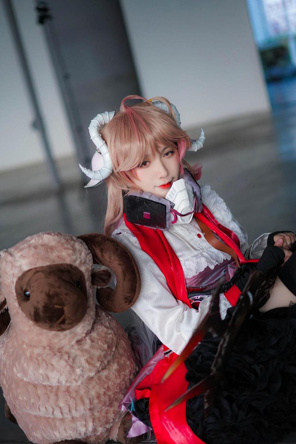 图片中的麻花麻花酱cos图包，好看到让你想入画(麻花图片 手绘)