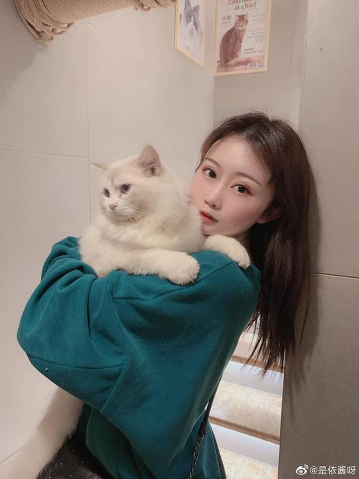 是依酱呀所有资源，数码大师的精美图包套(是依酱吖最新)