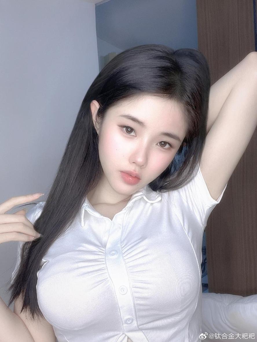 钛合金titi的cos分享，一起来感受cosplay之美(钛合金titi的图去哪搜)