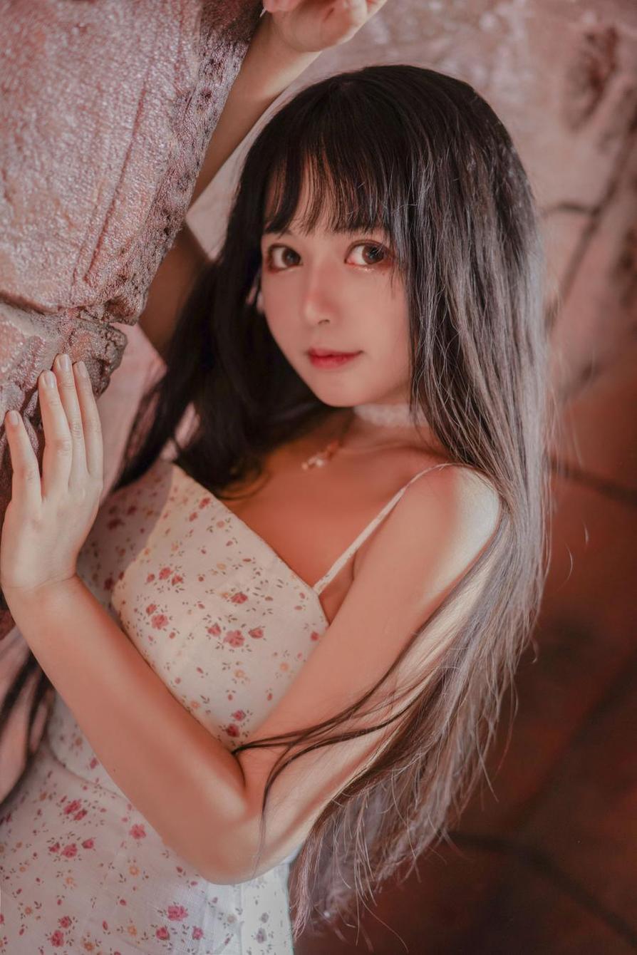 绝美黑猫猫ovo图，让你爱不释手的美图分享(黑猫图集)