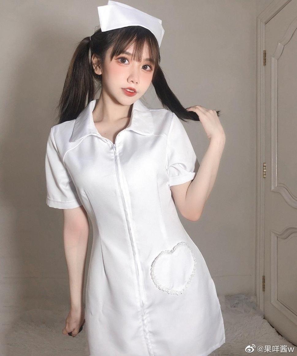 经典重拍，果咩酱w12男友视角的照片再次呈现