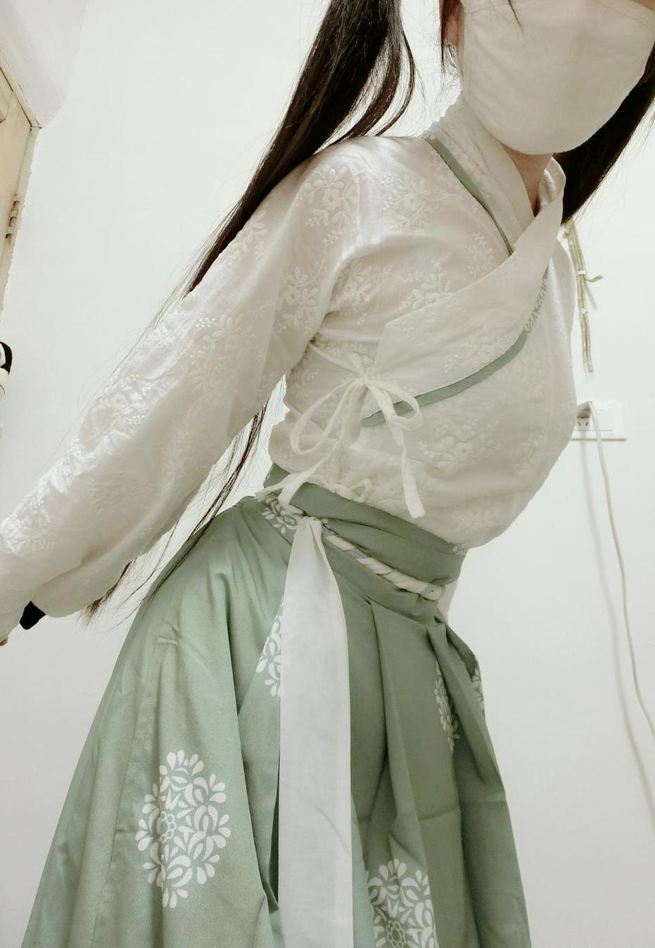 西尔酱图片还原最具代表作品之一(西尔酱图片包)