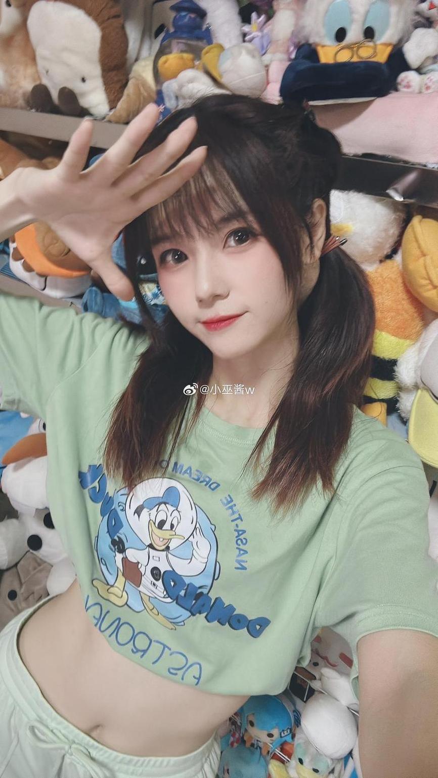 沉醉于小巫酱w口的摄影艺术(沉醉于此)