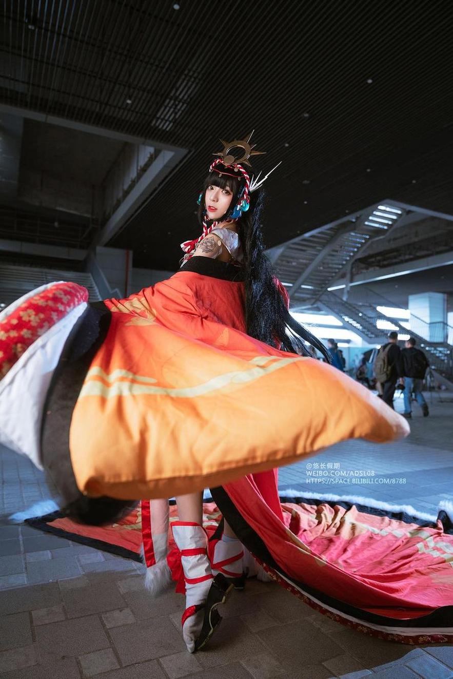 欣赏舞小喵全套照片，即刻走入cosplay的梦幻世界(舞小喵两套cos)