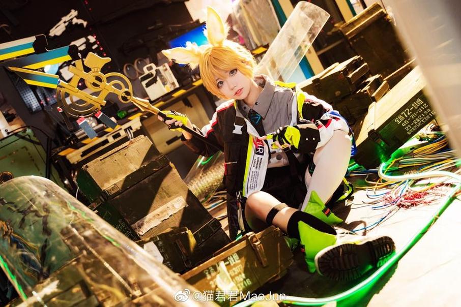 猫君君cos明日方舟空，无删全程体验(猫君君cosplay)